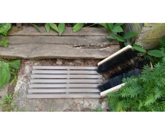 Решетка для чистки обуви Петромаш с 3-мя щётками, 50x25 см 61677 – изображение 4