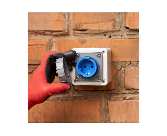 Настенная влагозащищенная розетка REXANT с крышкой 16 А, 2Р+РЕ, IP68 111-125 – изображение 10