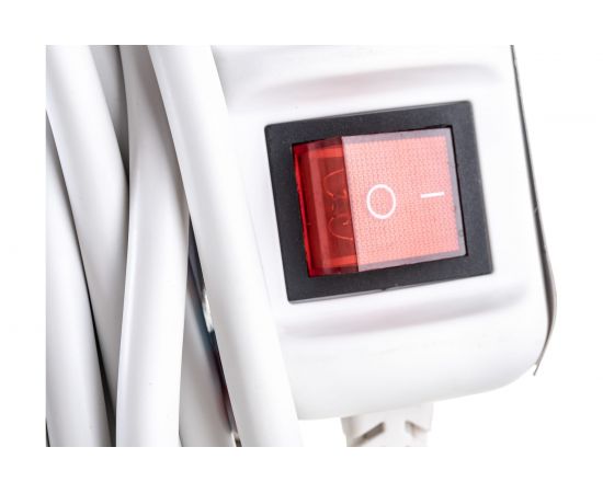 Электрический удлинитель ЭРА U5es5m3x1,5 с заземлением с выключателем 5 розеток 5м ПВС 3x1,5мм2 16А Б0044045 – изображение 4