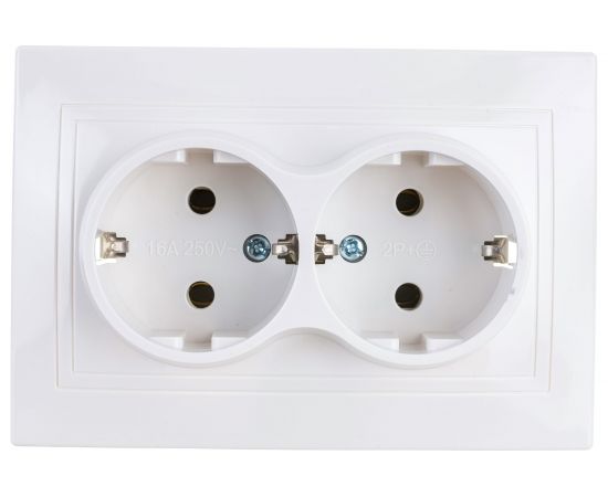 Розетка TDM двойная 2П+З 16А 250В белая ""Таймыр"" пром. упак., бакелит. основание SQ1814-0514 