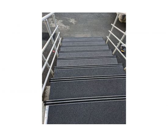 Покрытие из резиновой крошки АМОРТЕКС (1500x3000x10 мм; цвет серый) 0013 – изображение 6