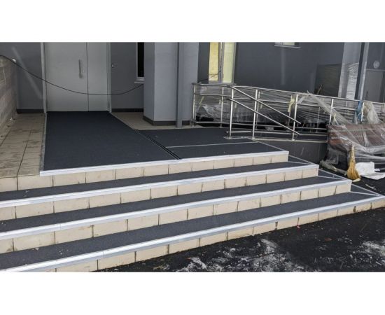 Покрытие из резиновой крошки АМОРТЕКС (1500x3000x10 мм; цвет серый) 0013 – изображение 7