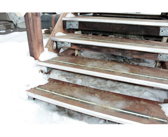 Ступень с алюминиевым кантом Lucky Guy 1200x300 мм, влагостойкая фанера 030 01 1200300 БФ – изображение 6