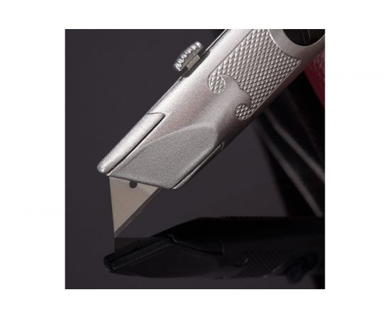 Нож с трапециевидным выдвижным лезвием REXANT 12-4908 – изображение 4