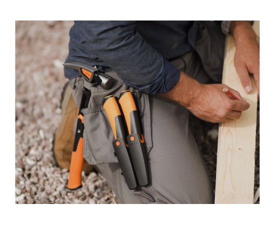 Строительный нож Fiskars со встроенной точилкой 1023620 – изображение 2