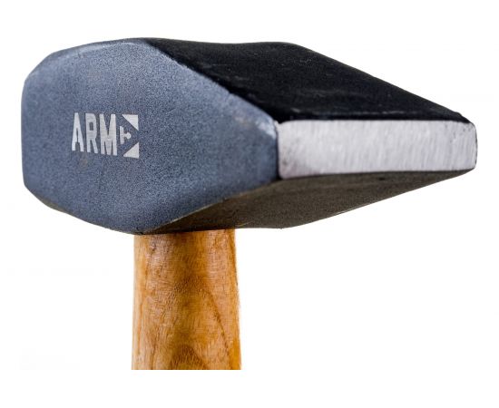 Слесарный молоток с деревянной рукояткой ПКБ АРМА Млк-1-15 А443-1015 – изображение 4