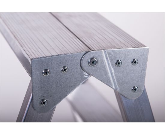 Двухсторонняя алюминиевая стремянка STAIRS 3 ступени ТТ-01-00540 – изображение 4