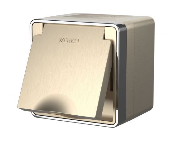 Влагозащищенная розетка с заземлением, с защитной крышкой и шторками Werkel W5071210 Gallant шампань рифленый a051048 