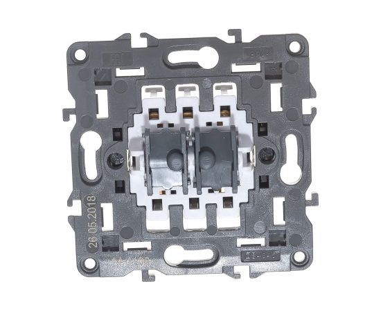 Промежуточный переключатель ЭРА Elegance 10АХ-250В, IP20, сл.кость 14-1108-02 Б0034258 – изображение 6