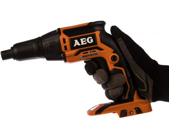 Бесщеточный шуруповерт для гипсокартона AEG BTS18BL-0 4935459620 – изображение 5