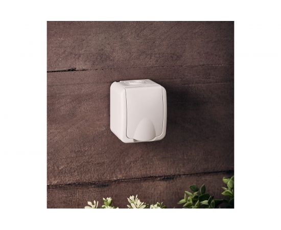 Накладная розетка KRANZ керамика с заземлением IP54 16А белая KR-78-0605 – изображение 2