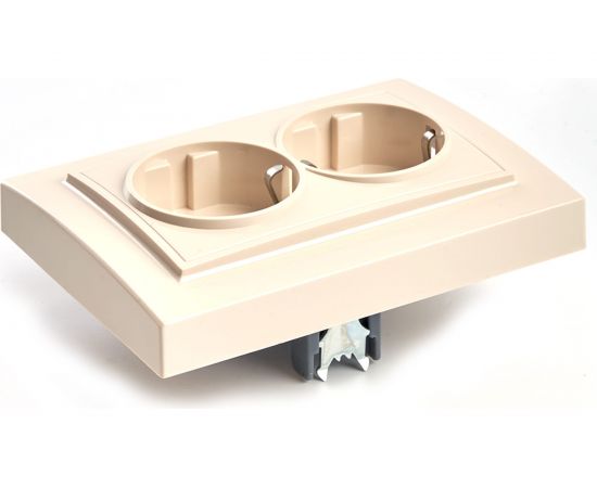 Розетка STEKKER 2-местн.с/з 220В 16А с защитн.шторкой серия Эрна слоновая кость PST16-9014-02 39240 – изображение 4