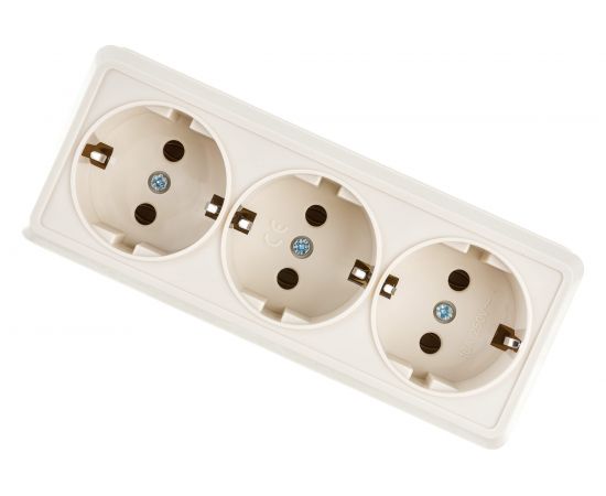 Трехместная розетка IEK РС23-3-ОК с заземляющим контактом, 16А, открытой установки, ОКТАВА, кремовый ERO31-K33-16-DC 