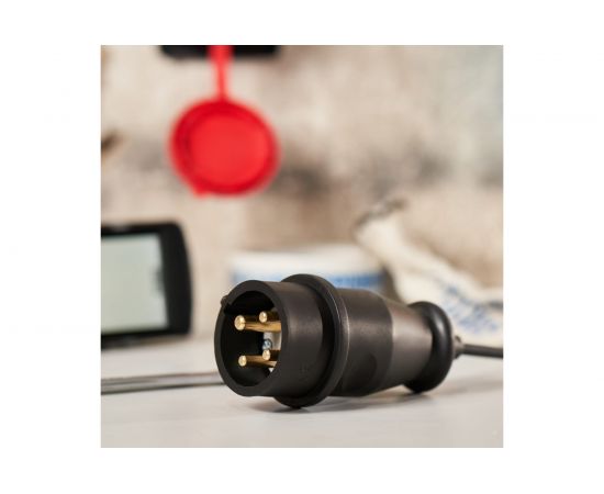 Переносная влагозащищенная вилка REXANT 3Р+РЕ, 32 А, IP44, каучук 111-006 – изображение 5