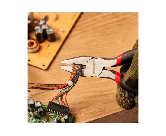 Комбинированные плоскогубцы REXANT 160 мм 12-4611-1 – изображение 5