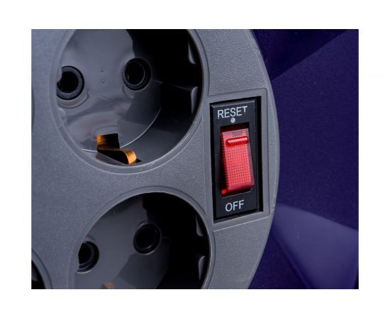 Силовой удлинитель ЭРА RPx4es-3x1.5-30m, на пластиковой катушке, с заземлением, 4 гнезда, 30м, ПВС 3х1.5 Б0043056 – изображение 3