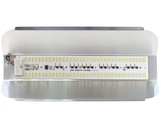 Светодиодный светильник универсальный GLANZEN RPD-0001-200 00-00006500 – изображение 3