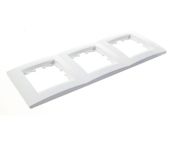 Трехместная вертикальная рамка LEZARD KARINA б/ вст белая 707-0200-153 