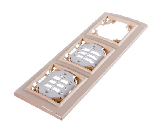 Горизонтальная рамка EKF Минск 3-местная бежевый ERM-G-303-20 – изображение 4