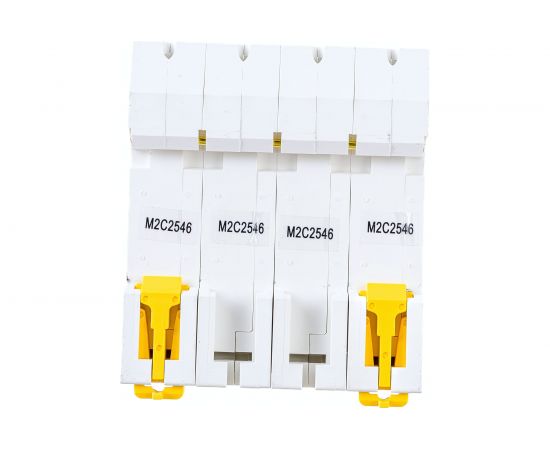 Автоматический выключатель IEK ARMAT M06N 4P C 25А AR-M06N-4-C025 – изображение 4