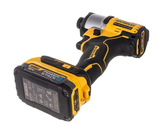 Бесщеточный импульсный шуруповерт DEWALT 18 В XR батарея POWERSTACK, чемодан TSTAK DCF840E1T-XJ – изображение 4