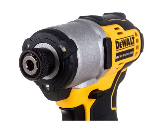 Бесщеточный импульсный шуруповерт DEWALT 18 В XR батарея POWERSTACK, чемодан TSTAK DCF840E1T-XJ – изображение 6