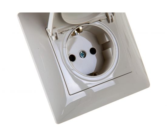 Розетка GUSI ELECTRIC Bravo с крышкой, с БЗК, c ЗП, СУ, 16А, 250В, бежевая С10Р91-003-СБ – изображение 5