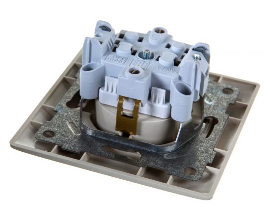Розетка GUSI ELECTRIC Bravo с крышкой, с БЗК, c ЗП, СУ, 16А, 250В, бежевая С10Р91-003-СБ – изображение 6