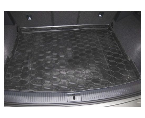 Коврик в багажник автомобиля Rival для Volkswagen Tiguan II (ровный пол) 2016-2020 2020-н.в., полиуретан, 15805005 – изображение 2
