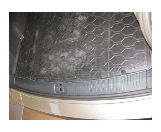 Коврик в багажник автомобиля Rival для Volkswagen Tiguan II (ровный пол) 2016-2020 2020-н.в., полиуретан, 15805005 – изображение 4