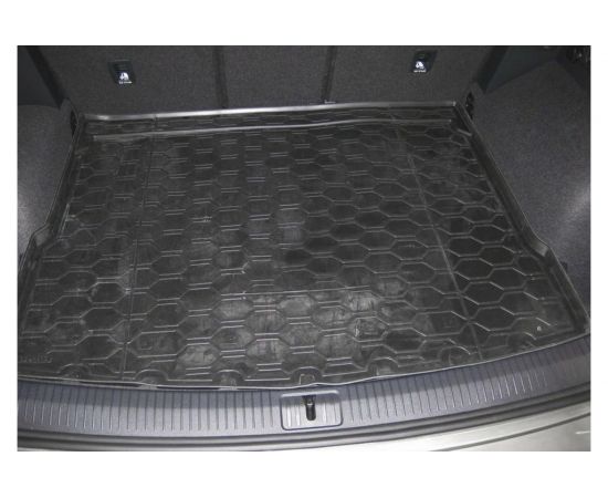 Коврик в багажник автомобиля Rival для Volkswagen Tiguan II (ровный пол) 2016-2020 2020-н.в., полиуретан, 15805005 – изображение 7