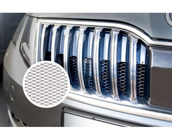 Декоративная облицовка радиатора сетка KRAFT алюминий, 100x30 см, серебро, ячейки 10мм х 4мм KT 835485 – изображение 3