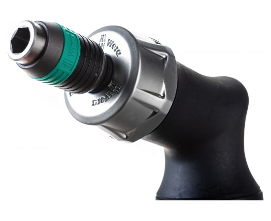 Реверсивная угловая отвертка WERA Kraftform Kompakt Pistol RA с набором бит 1/4 в ручке WE-051030 – изображение 3