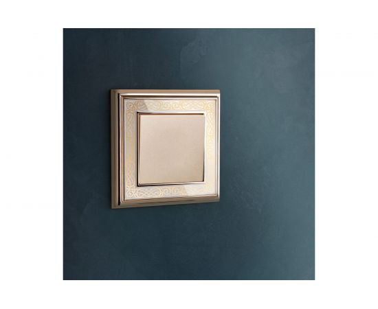 Рамка на 1 пост WERKEL W0011429 золото белый a051325 – изображение 3