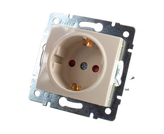 Розетка LEZARD KARINA с защитой от детей керамика крем 707-0388-124 – изображение 2