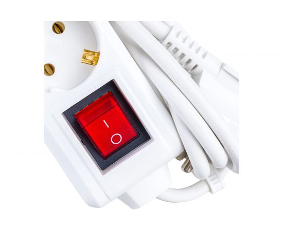 Удлинитель IEK CLASSIC У06К-выключатель, 6 мест, 2Р+PЕ, 3 метра, 3х1мм2, 16А/250 WYP10-16-06-03-ZK-N – изображение 3