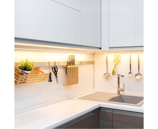 Светодиодная лента APEYRON в блистере 12В, СТ, 9,6Вт/м, smd5630 202BL – изображение 6