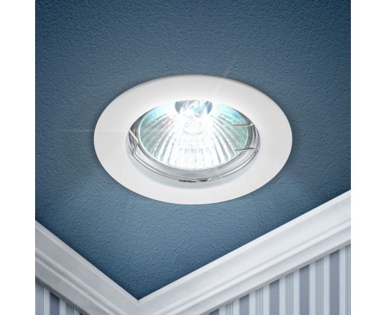 Светильник ЭРА KL1 WH /1 литой простой MR16,12V, 50W белый 100/2100 Б0048968 – изображение 2