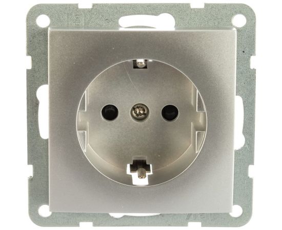 Розетка LK Studio с з/к, со шторками, серебристый металлик 863203-1 – изображение 2