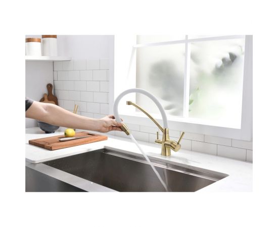 Смеситель для кухни Paulmark Sigen бронза, белый шланг, резиновый излив Si213111-BRw – изображение 3