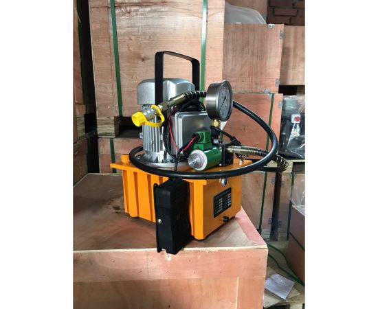 Манкупер маслостанция, помпа электрогидравлическая одностороннего действия MPE-700-0,75 – изображение 5