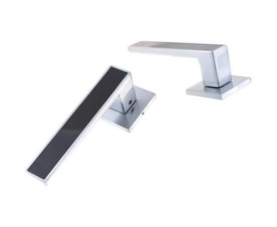 Дверная ручка MORELLI MH-48-S6 SC/BL, на квадратной розетке 6 мм, цвет-мат.хром/черный 9013388 – изображение 2