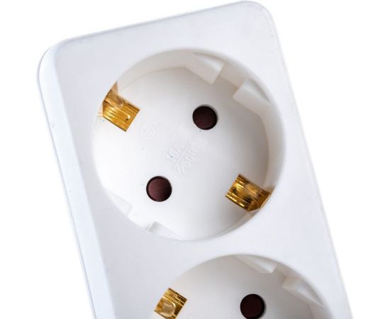 Сетевой фильтр IEK СФ-03К-выкл. 3 места, 2Р+PЕ, 1,5метра, 3х1мм2 WFP10-16-03-01-N – изображение 4