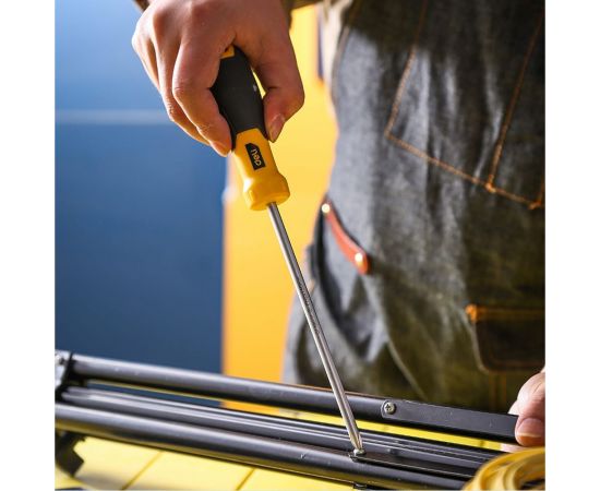 Крестовая отвертка DELI DL636150 PH2x150мм (магнит, TPR+PP ручка) 98370 – изображение 3