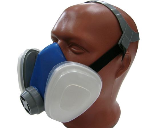 Изолирующая полумаска Спецодежда-2000 АМ-60 с противоаэрозольным фильтром Р2 1018 