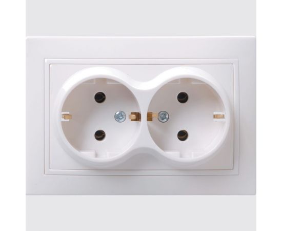 Розетка х2 IEK КВАРТА с заземлением, в сборе, без защитной шторки, белый ERK24-K01-16-DM 