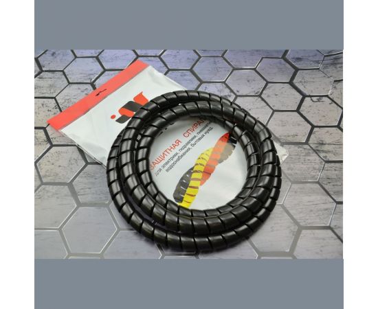 Защитная пластиковая спираль УРДЮГА d20мм черная URСП20Ч02 