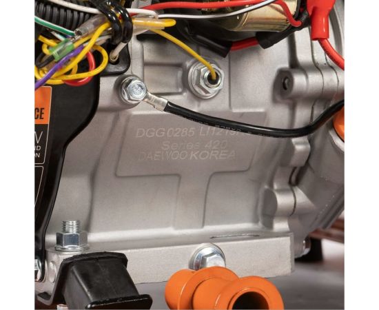 Бензиновый генератор с функцией Dual Power Daewoo GDA 7500DPE-3 – изображение 14