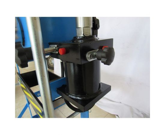 Настольный пресс AE&T Т61215M – изображение 3