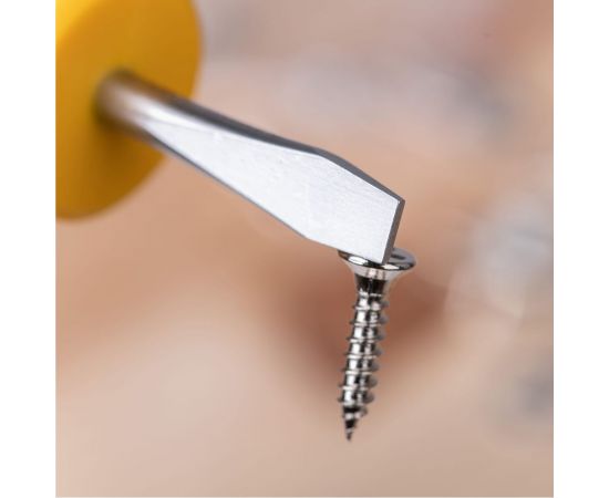 Шлицевая отвертка DELI DL6360381 6x38мм (магнит, TPR+PP ручка) 98352 – изображение 3